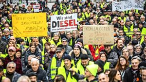 Nach den vom Fahrverbot betroffenen Bürgern wollen nun auch Politiker von CDU, FDP und Freien Wählern für den Diesel demonstrieren. Foto: Lichtgut/Julian Rettig