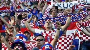 Die Fußball-Fans in Kroatien schließen sich zusammen, um die Waldbrände zu bekämpfen (Symbolbild). Foto: EPA