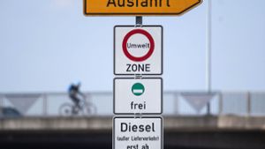 Die Regierung muss auch für Euro-5-Diesel ein Fahrverbot vorsehen, fordert das Gericht. Foto: dpa