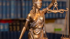 Das Landgericht Itzehoe hat einen 30-Jährigen  zu einer lebenslangen Freiheitsstrafe verurteilt. Foto: IMAGO/Herrmann Agenturfotografie/IMAGO