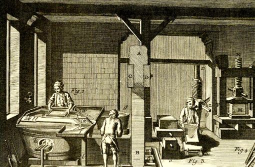 Schöpfer, Gautscher, Leger (v. li.) in einer Papiermühle. Foto: Hauptstaatsarchiv Stuttgart