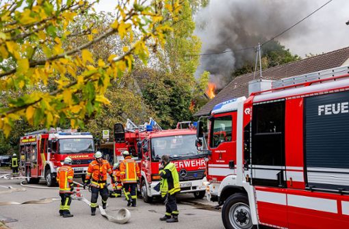 In einem Wohngebiet in Kirchberg an der Murr hat ein Haus gebrannt. Foto: KS-Images.de / Karsten Schmalz