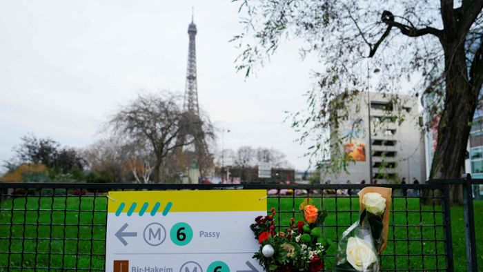 Anschlag am Eiffelturm: Attentäter ersticht deutschen Touristen in Paris