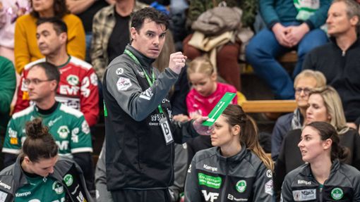 Trainer Nico Kiener steigt mit den Frisch-Auf-Frauen nach menschlichem Ermessen  in die Bundesliga auf. Foto: IMAGO/Eibner/IMAGO/EIBNER/Michael Schmidt