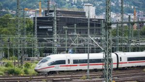 Stuttgarter Hauptbahnhof: 65-Jähriger bei Diebstahl im Zug ertappt