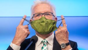 „Das Virus versteht keinen Spaß“, sagt Winfried Kretschmann angesichts steigender Infektionszahlen in Baden-Württemberg. (Archivbild) Foto: dpa/Christoph Schmidt