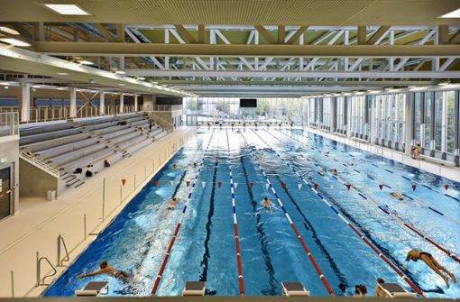 Auf acht Bahnen ziehen die Schwimmer im neuen Sportbad durchs 50-Meter-Becken. Foto:  