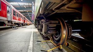 Auch   Mängel beim Zugmaterial der Bahn- Tochter DB Regio sind für die Vielzahl von   Verspätungen verantwortlich. Nun wird fieberhaft repariert. Foto: Lichtgut/Max Kovalenko