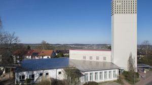 Die Dietrich-Bonhoeffer-Kirche in der Ostfilderner Parksiedlung ist Schauplatz des Gastspiels des Philharmonischen Klaviertrios Stuttgart. Foto: Peter Dietrich/Peter Dietrich