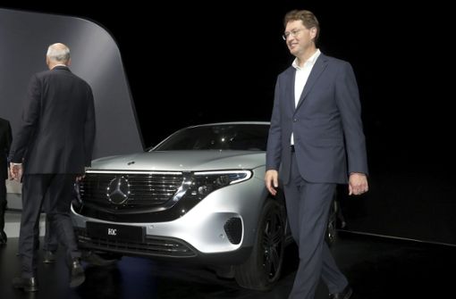 Daimler-Chef Ola Källenius muss eine rigiden Sparkurs fahren. Foto: AP/Michael Sohn