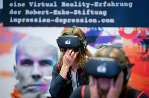 Aufklärung kann Leben retten:  Virtual-Reality-Brillen geben ein Gefühl von Depression Foto: dpa/Kay Nietfeld