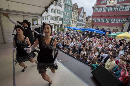 In diesem Jahr fällt das bunte Bürgerfest in Esslingen aufgrund der Corona-Krise aus. Foto: Steinert/Archiv