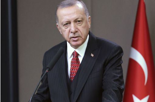 Der türkische Präsident Recep Tayyip Erdogan akzeptiert keine Kritik an seiner Militäröffensive. Foto: AP/AP