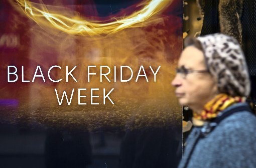 Manche Händler locken mit einer ganzen Woche voller Angebote zum Black Friday. Foto: Getty
