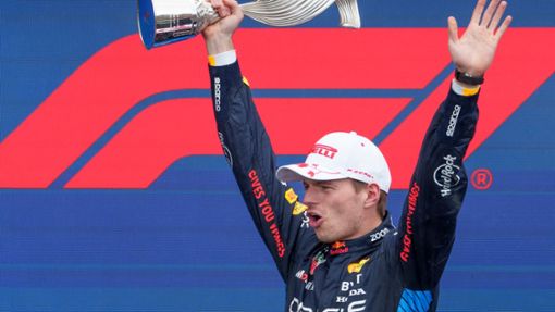 Red-Bull-Pilot Max Verstappen feiert seinen Sieg beim Grand Prix von Kanada. Foto: Paul Chiasson/The Canadian Press/AP/dpa