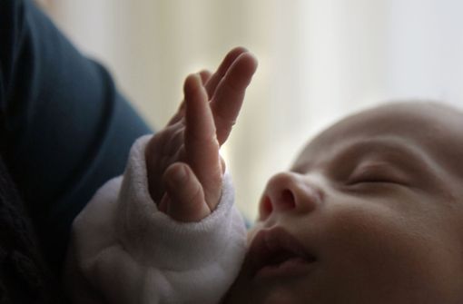 Ein neugeborener Junge aus dem Kreis Böblingen kann auf ein fast 81 Jahre langes Leben hoffen. Foto: /factum / Andreas Weise