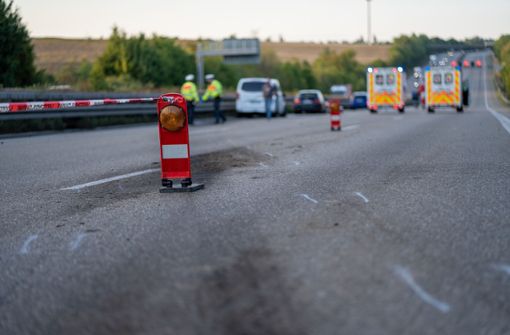 Wegen eines Unfalls wurde die A81 Richtung Heilbronn gesperrt. Foto: KS-Images.de / Patrick Rörig/Karsten Schmalz