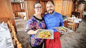 Nah dran am perfekten kulinarischen Sommerabend: Wirt und Koch Francesco Casalino mit seiner Frau Annalisa Foto: Lichtgut/Julian Rettig