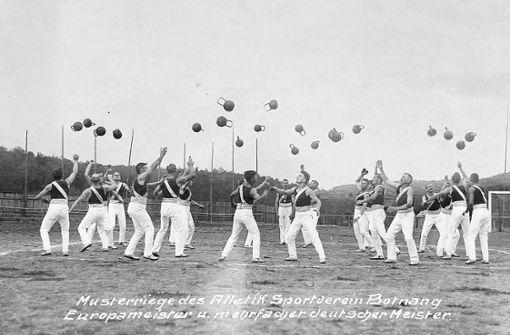 In den Anfangsjahren des ASV Botnang sorgte die Musterriege des Athletiksportvereins sportlich für Furore. Foto: ASV-Archiv