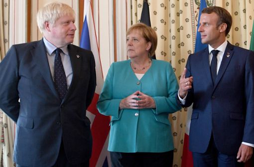 Boris Johnson mit Angela Merkel und Emmanuel Macron – schon beim jüngsten G7-Gipfel gab es keine Annäherung beim Brexit. Die Vorzeichen dafür haben sich jetzt noch verschlechtert. Foto: Getty Images