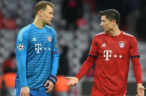 Manuel Neuer (links) hatte etwas zu Robert Lewandowski zu sagen. Foto: AFP
