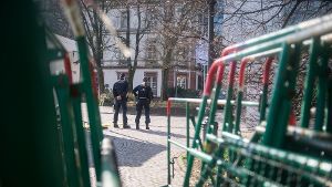 Polizisten kontrollierten während des Gipfels die Innenstadt von Baden-Baden Foto: dpa