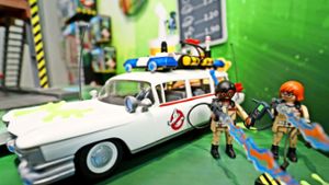 Playmobil will mit den Geisterjägern an den Kinoerfolg anknüpfen und vertreibt Spielfiguren im Miniaturformat. Das Unternehmen aus Franken hat die Lizenz für den Kinoklassiker „Ghostbusters“  von der US-Firma Sony Pictures erworben. Foto: dpa, Hersteller, Verleih