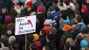 Die GEW betont: Auch Lehrkräfte dürfen und sollen gegen Rechtsextremismus demonstrieren. Foto: dpa/Karl-Josef Hildenbrand
