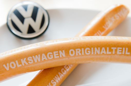 Die Currywurst bei VW bekommt immer mehr fleischfreie Konkurrenz. Foto: dpa/Julian Stratenschulte