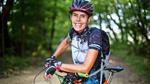 Ob auf dem Mountainbike oder in Laufschuhen – Angelika Jaschinski ist immer im Training. Foto: Horst Rudel