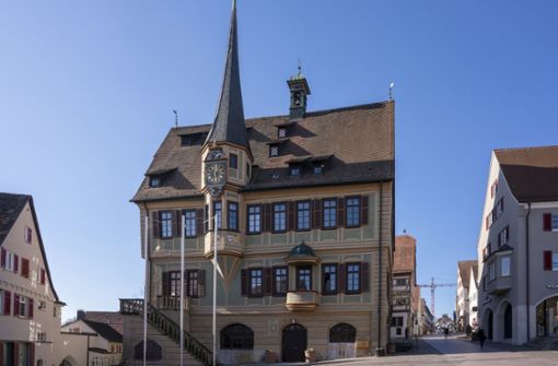 Das Rathaus in Bietigheim-Bissingen. Seit 2004 ist Jürgen Kessing dort Chef, bei der Wahl am 8. März hat er zwei Kontrahenten. Foto: factum/Andreas Weise