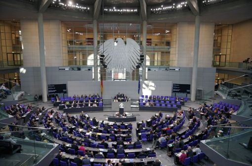 Der Bundestag hat sich auf Ausgaben für das kommende Jahr festgelegt. (Archivbild) Foto: dpa/Michael Kappeler