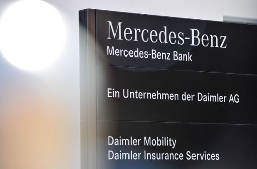 Die Mercedes-Benz Bank löst die Einlagekonten der Kunden auf. Sie konzentriert sich auf das Geschäft mit Autokrediten und der Händlerfinanzierung. Foto: Lichtgut/Max Kovalenko