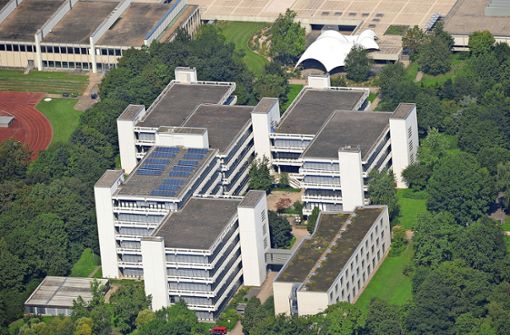 Auf der  Hochschule für öffentliche Verwaltung und Finanzen in Ludwigsburg gibt es bereits Solarmodule. Foto: Werner Kuhnle