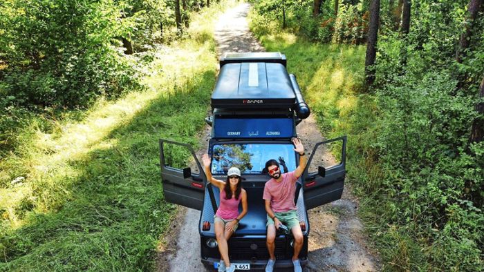 Greta und Jan Navel aus Weinstadt: Im umgebauten Geländewagen auf Abenteuerfahrt