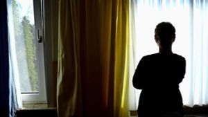 Der Wohnungsmarkt in Stuttgart bringt manche Frauen, die Opfer häuslicher Gewalt wurden, in eine ausweglose Situation. Foto: dpa/Peter Steffen