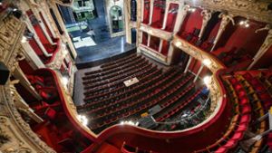 Blick in den leeren Zuschauersaal des Theaters Berliner Ensemble (BE). Foto: Jens Kalaene/dpa-Zentralbild/dpa