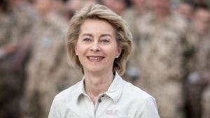Verteidigungsministerin Ursula von der Leyen in der Kritik Foto: dpa pool
