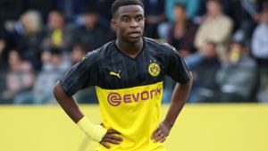 Opfer rassistischer Beschimpfungen: BVB-Nachwuchsspieler Youssoufa Moukoko Foto: dpa/Revierfoto
