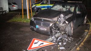 Der Schaden am BMW liegt im fünfstelligen Bereich. Foto: 7aktuell.de/Simon Adomat