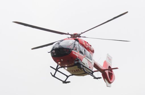Der verletzte Kletterer ist mit einem Hubschrauber in ein Krankenhaus geflogen worden. Foto: dpa