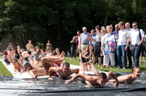 Wasserpartys wie 2018 im Waldheim Vaihingen wird es diesen Sommer vermutlich  nicht geben. Foto: Lichtgut/Oliver Willikonsky