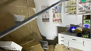 Ein Bild der Zerstörung im Behandlungszimmer. Foto: IHZ Grafenau/IHZ Grafenau