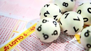 Eine Frau aus Baden-Württemberg hat 1,5 Millionen Euro im Lotto gewonnen. Foto: dpa/Tom Weller