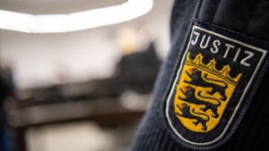 Am Landgericht Stuttgart wird seit Dienstag gegen sechs junge Männer aus den Kreisen Ludwigsburg und Esslingen verhandelt. Foto: dpa/Sebastian Gollnow