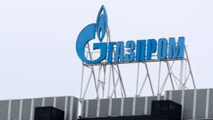 Gazprom-Logo auf einer Niederlassung des russischen Staatskonzerns in St. Petersburg. Foto: Stringer/dpa