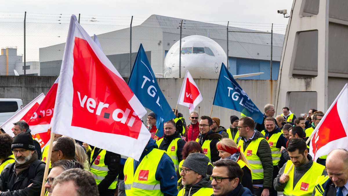Im Bodenpersonal-Tarifstreit: Lufthansa und Verdi wollen Schlichtung