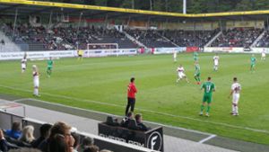 Der VfB Stuttgart beim 3-Ligen-Cup in Großaspach. Foto: Röckinger