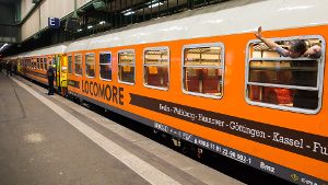 Die orangen Locomore-Züge könnten bald ganz von den Schienen verschwunden sein. Foto: dpa