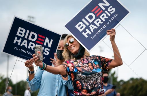 Viele Frauen halten zu  Joe Biden und zur möglichen Stellvertreterin Kamala Harris. Foto: AFP